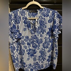 Blue and white floral top